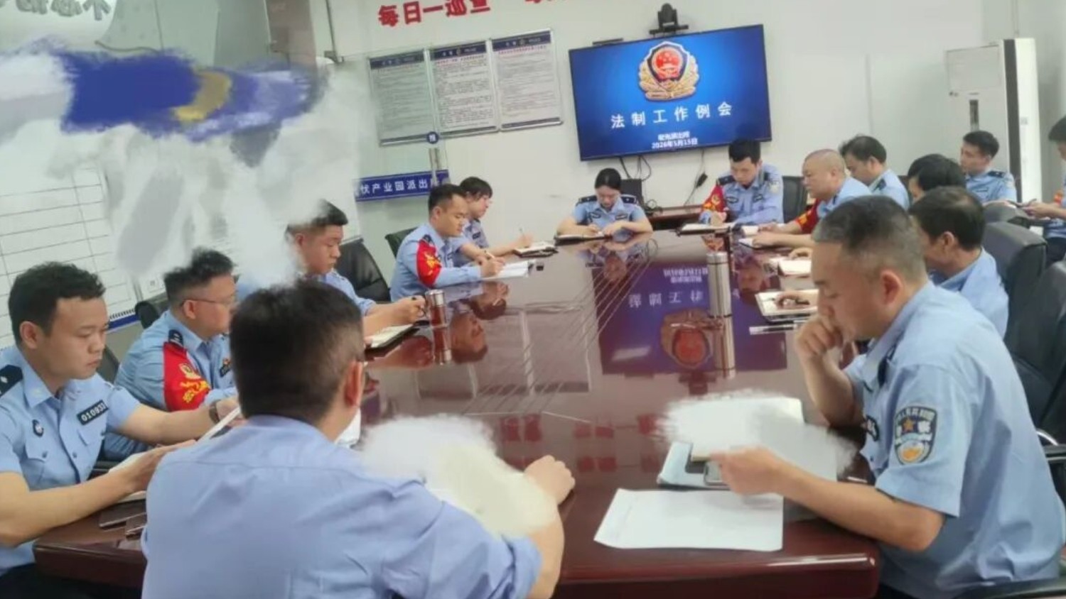57名派驻法制员驻点基层 南昌市公安打通执法监督“最后一公里”