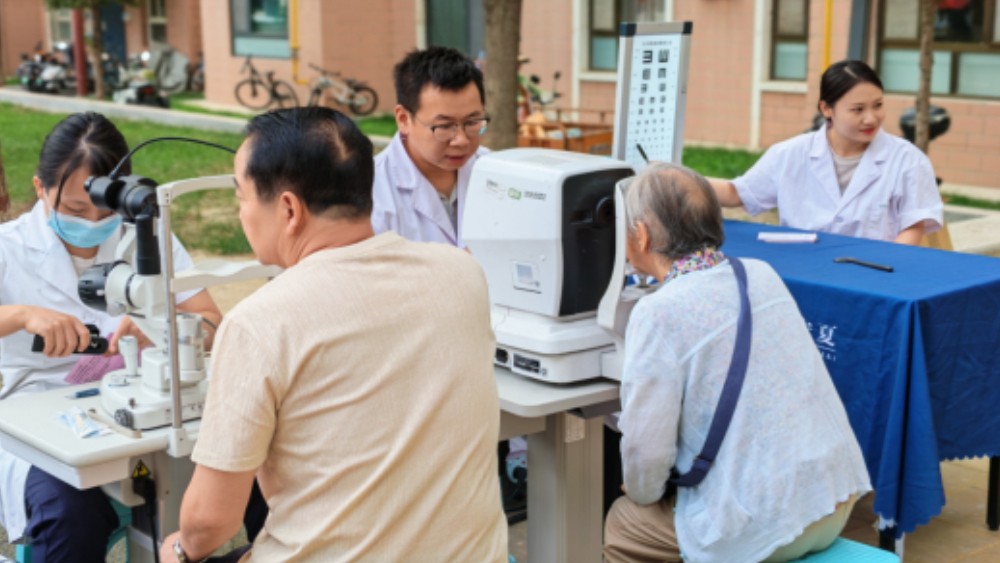 银川市兴庆区丰收社区：便民集市惠民生 康养服务暖邻里