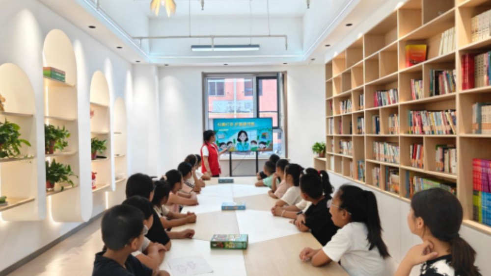 吴忠市利通区金星花园社区：书香润童心厚植爱国信仰 护苗净环境筑牢成长防线