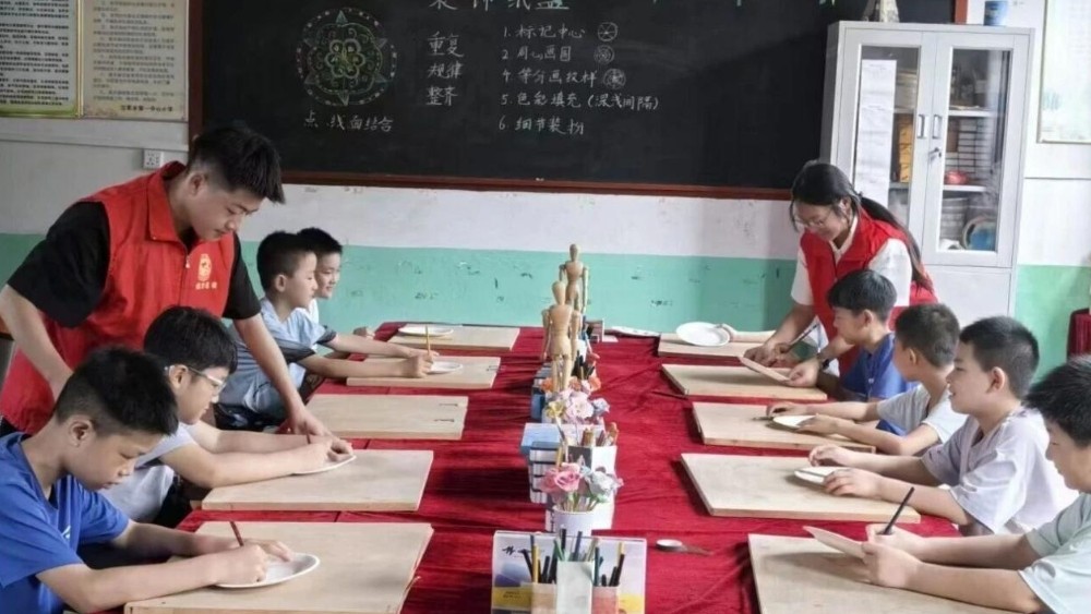筑牢安全屏障 护航多彩暑期——河南省南阳市宛城区全方位做好未成年人暑期关爱保护工作