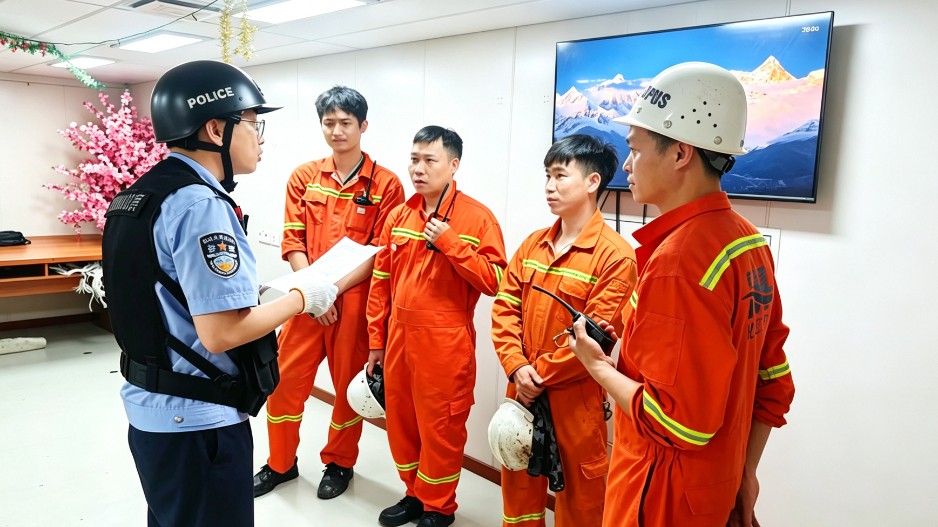 迎战台风“白海豚”！宁波边检站筑牢口岸安全防线