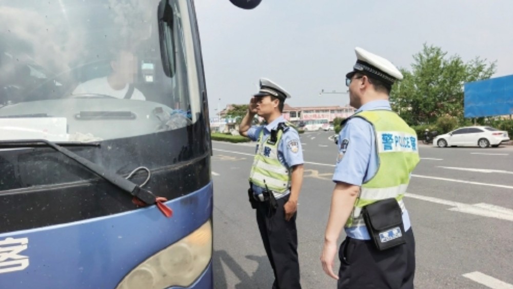 客货违法，露头就抓