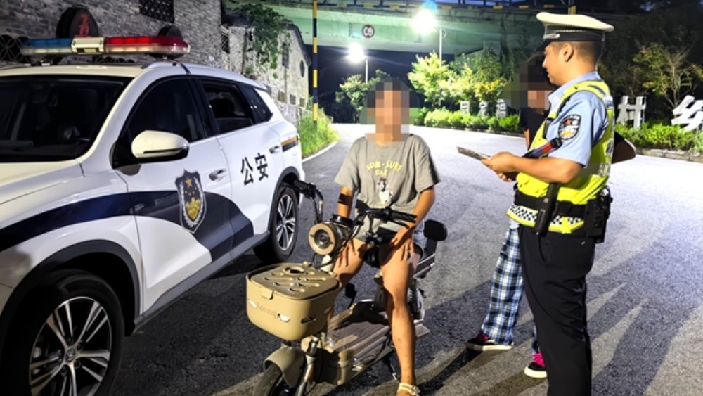 佛坪县大河坝派出所专项整治筑牢暑期出行安全防线