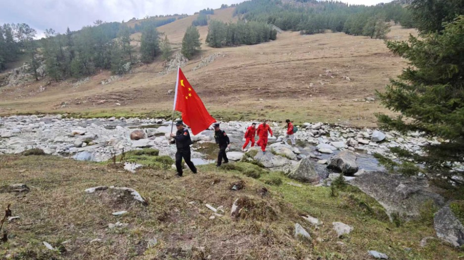 党建联建聚合力 警民同心守边关