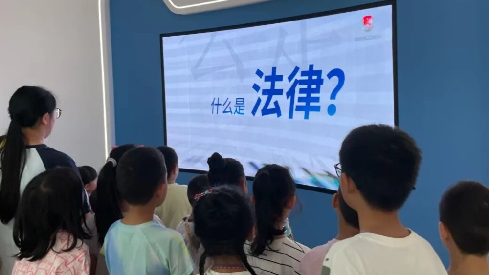 法治润童心 护航少年成长 ——理县法治教育基地全新亮相开放