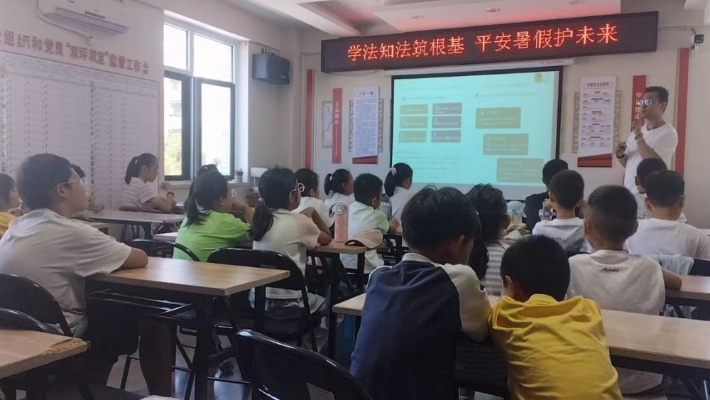 银川市兴庆区北塔社区：学法知法筑根基，平安暑假护未来