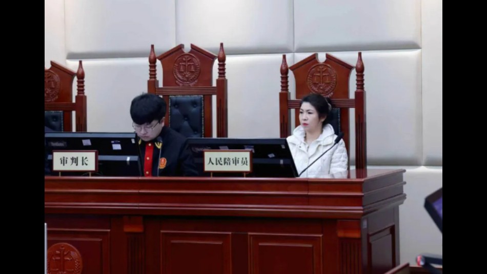 吉林珲春法院两名陪审员荣获省级表彰