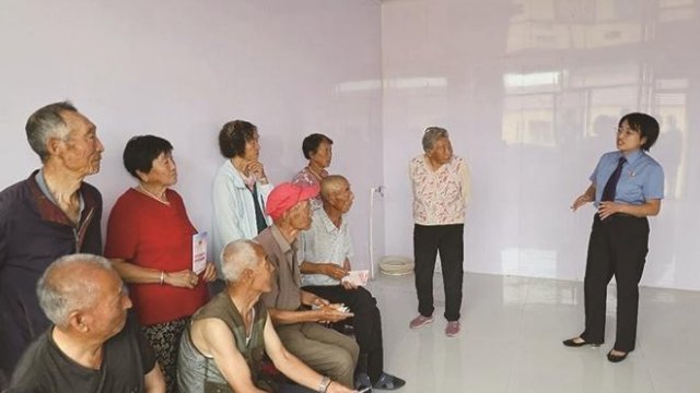 送法下乡 护航桑榆