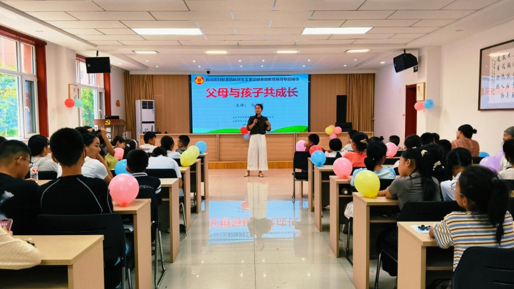 吴忠市利通区材机社区：家教指导进社区 暑期托管暖人心