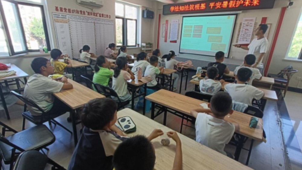 银川市兴庆区北塔社区：心理疏导护航青春路 法治宣教筑牢安全墙