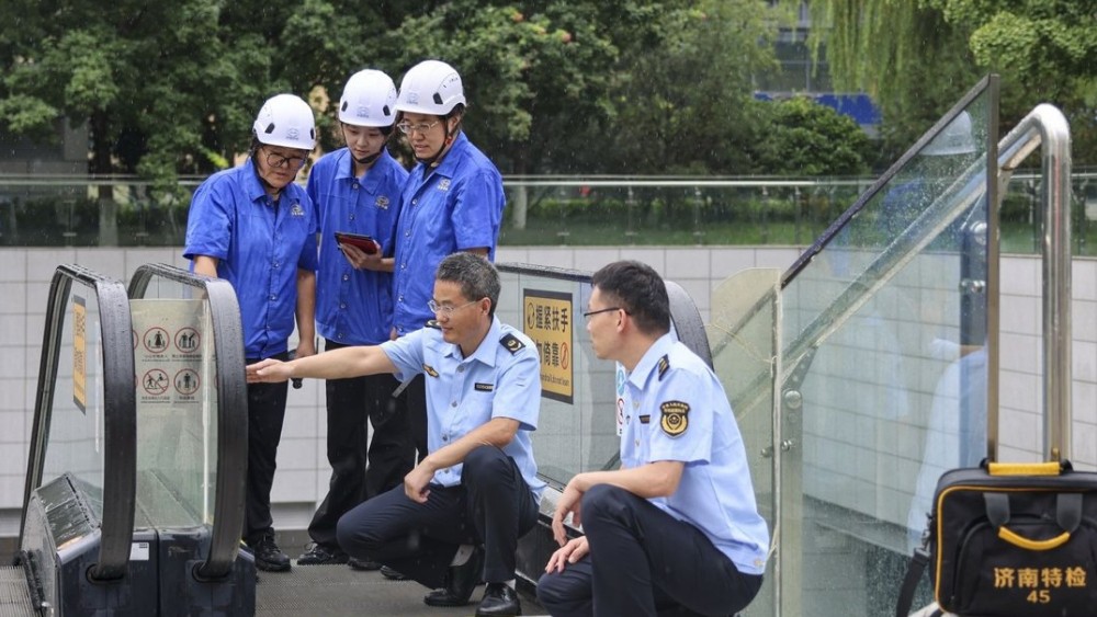 守护出行！济南市市场监管局开展汛期电梯安全专项检查
