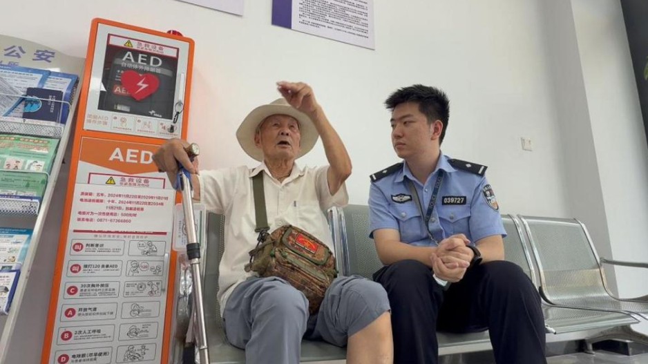 他忘了回家的路，却从未忘记跨过鸭绿江的峥嵘岁月