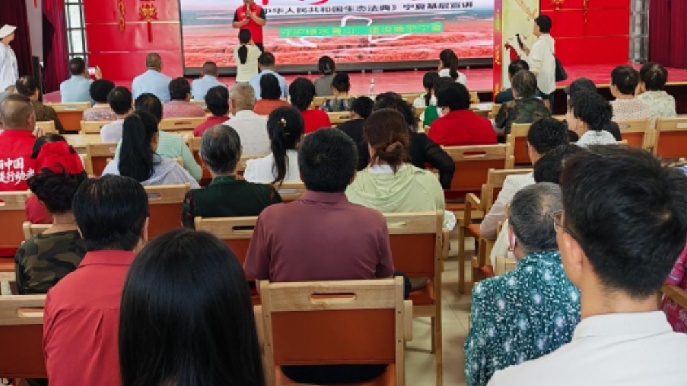 青铜峡市惠源社区：普法护绿润民心 共治共建美家园