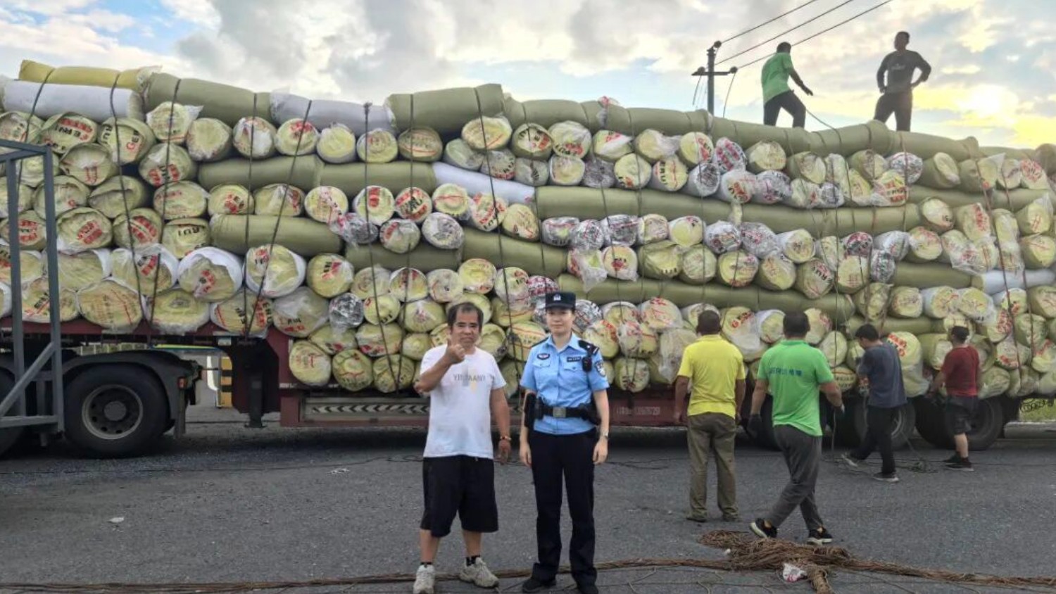 皖A司机：江西民警真给力！