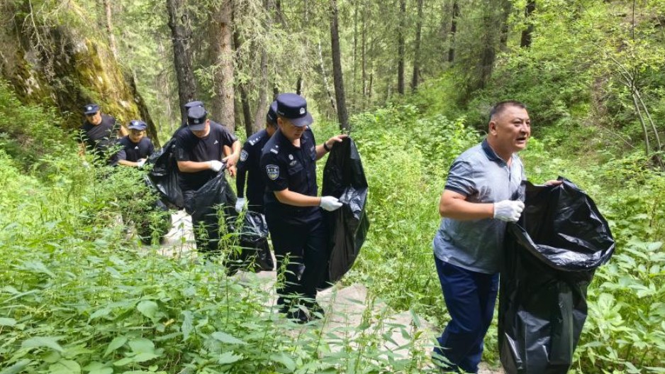 打造边境旅游警务样板  织密守护平安的“暖心网”