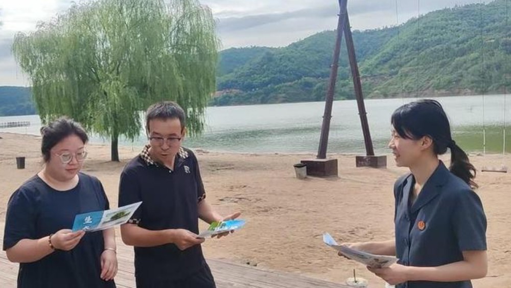 白水县法院开展“人与自然和谐共生”主题普法宣传活动