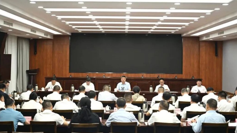 虞平主持召开凉山州委专题会议强调：持续抓好防灾减灾救灾和安全生产工作，坚决维护人民群众生命财产安全