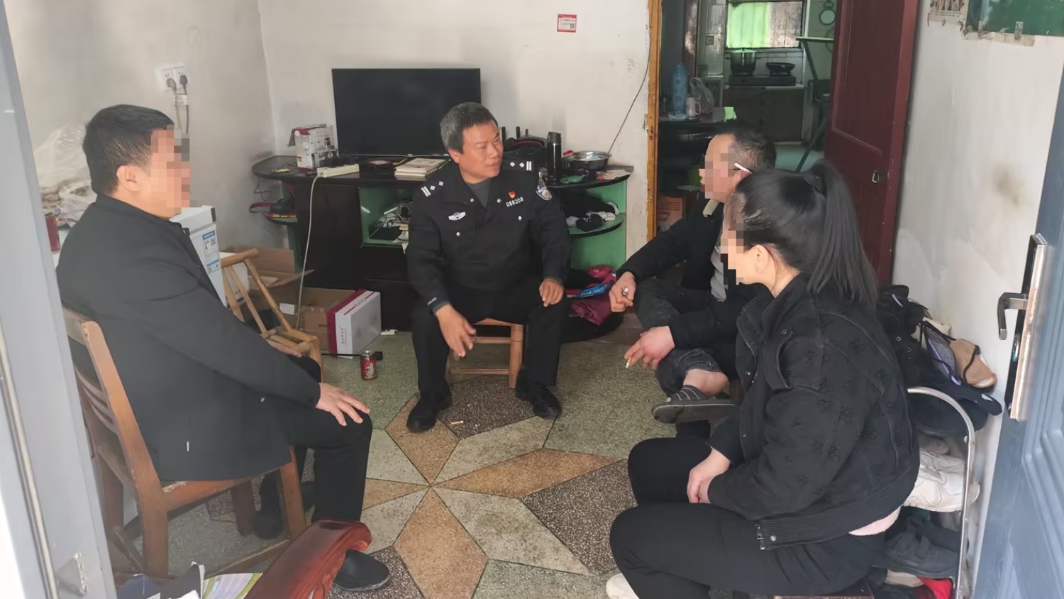 上饶横峰公安孟文辉：巧用“五字”调解法 把矛盾风险消弭在萌芽状态