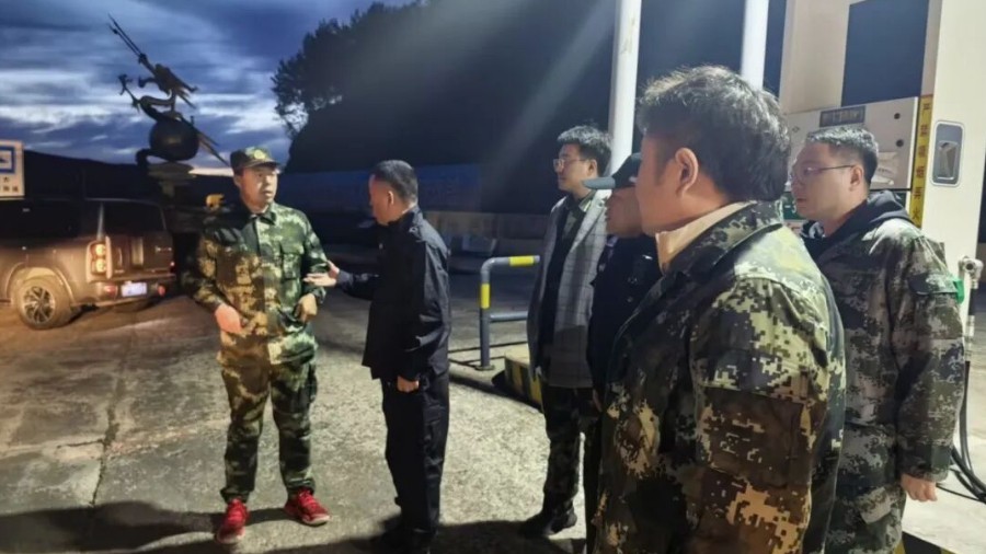 连夜搜救八小时！漠河公安成功救助迷山采山群众