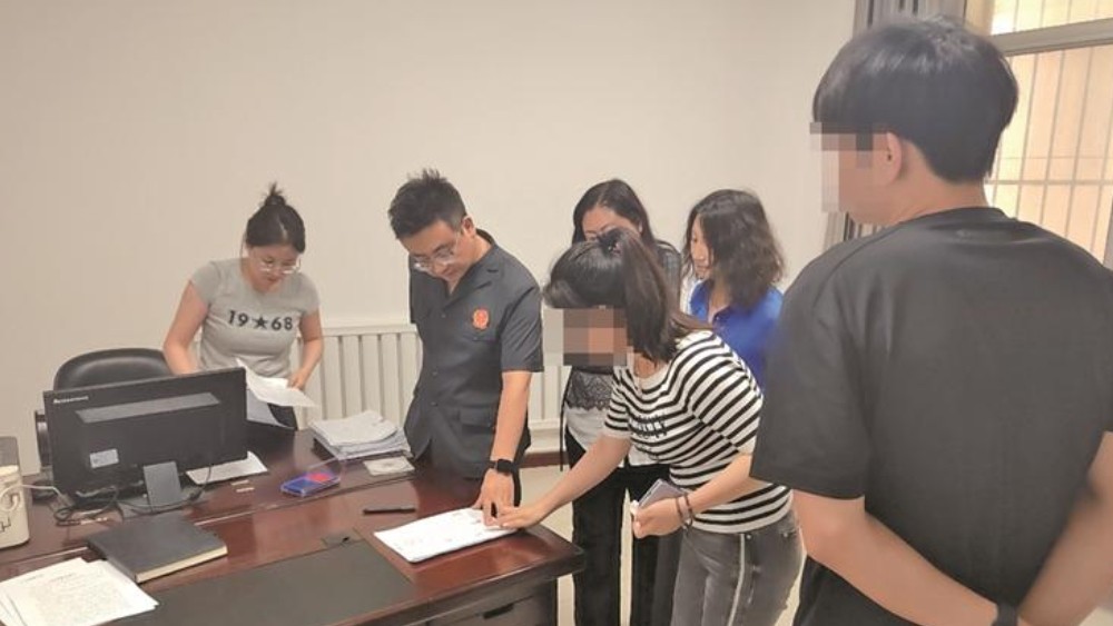 青铜峡法院联动化解涉企欠薪复合纠纷
