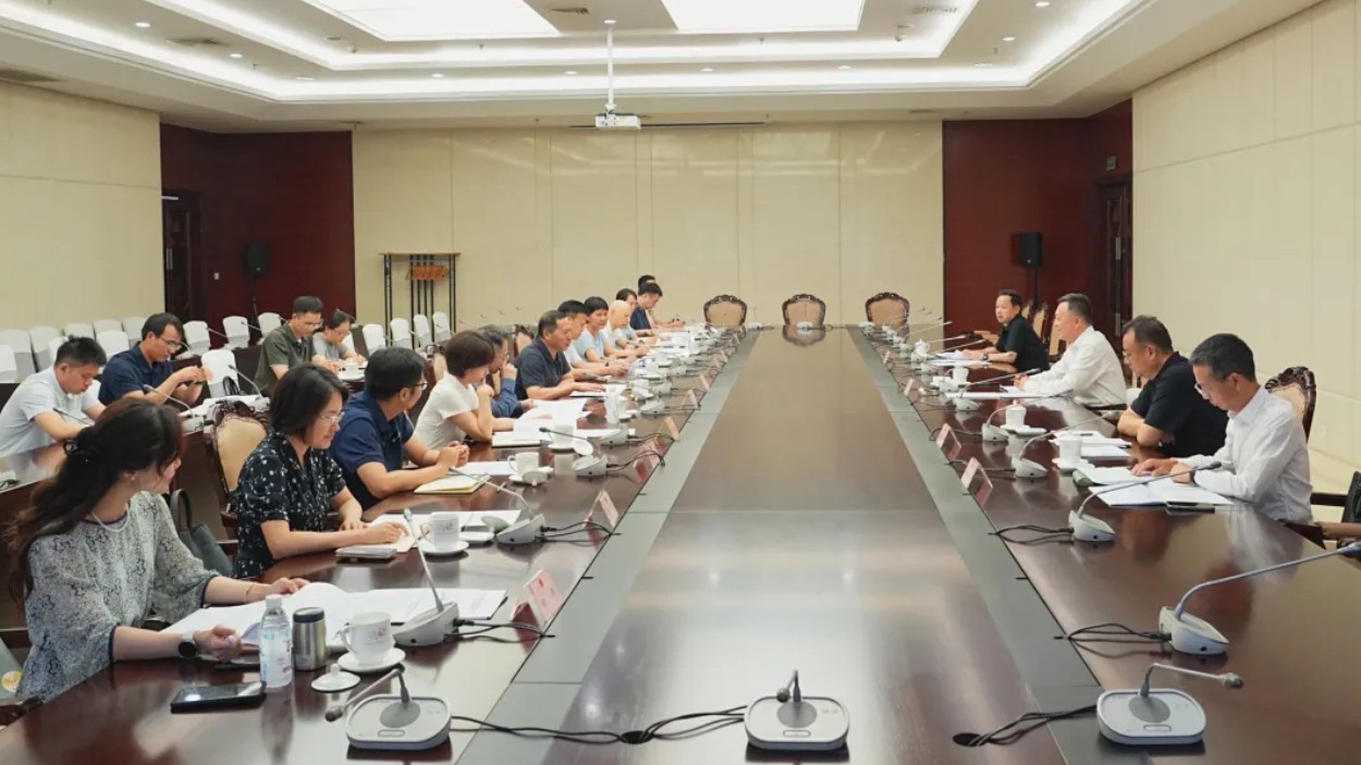 彭琳专题研究《成都市促进律师业发展条例（草案）》