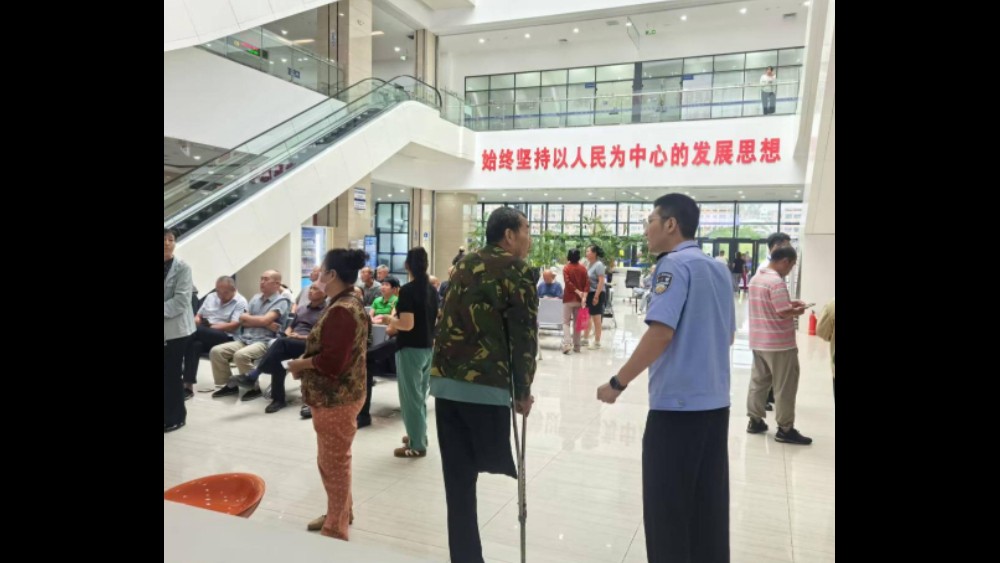 洪峰退潮见真章 服务暖心护归航——吉林双辽公安政务服务圆满完成身份证换新“洪峰”应对
