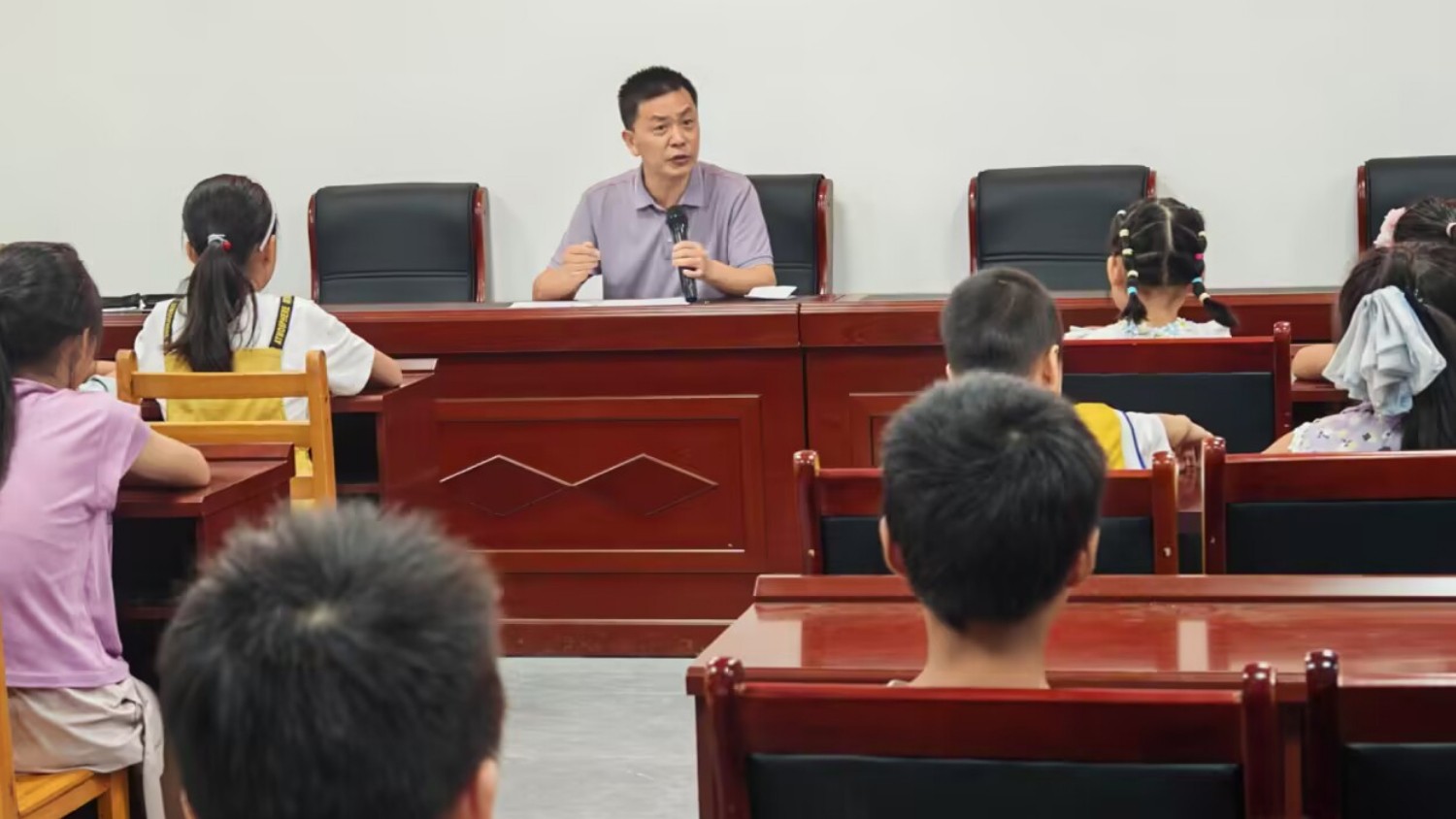 筑牢法治安全防线 护航学子平安开学——华蓥市阳和镇开展开学前的法治安全教育活动