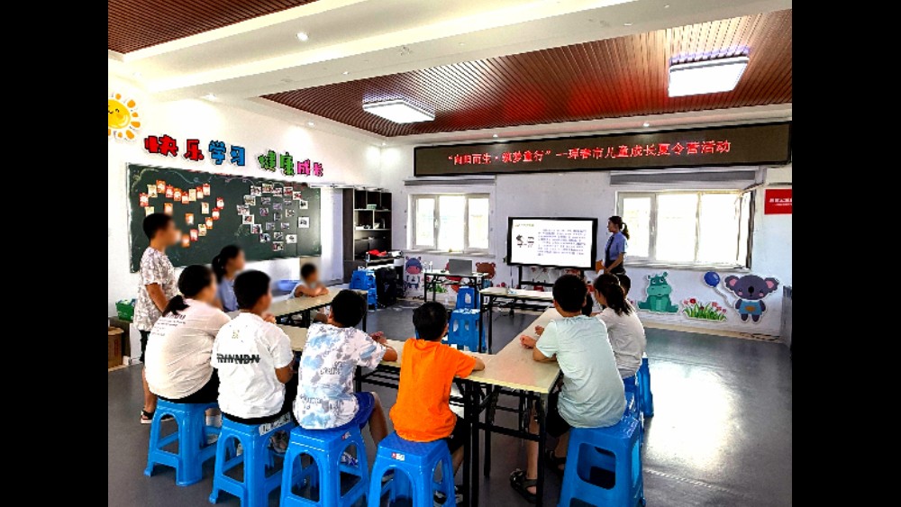 吉林省珲春市检察院：法治进社区 书香暖童心