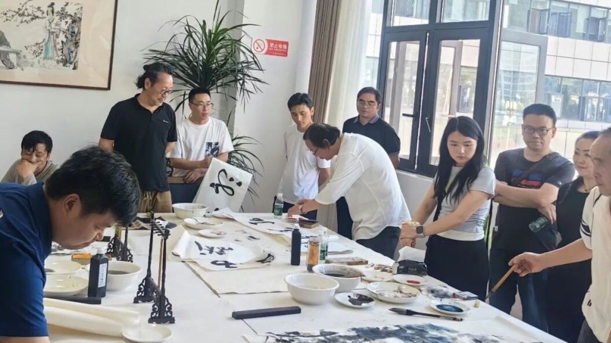 凉山州文联到冕宁县开展红色文艺采风交流活动