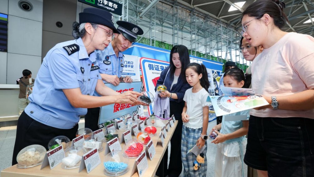 出境游买零食要当心！济南机场这场活动教你避“毒”坑