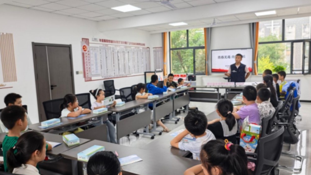 银川市西夏区梦园社区：治保委牵线搭台 法治家园护苗成长