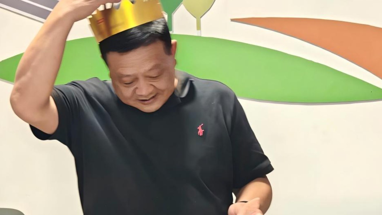 生日烛光映案卷 伏案坚守践初心——记新疆霍城县人民法院执行法官赵棣