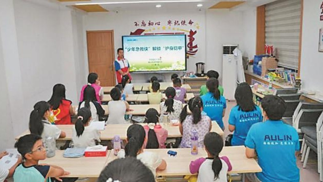 实地调研生态保护开展公益科普