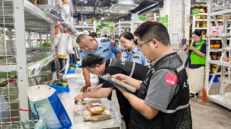 凌晨出击！太原市市场监督管理局开展生鲜前置仓快检行动