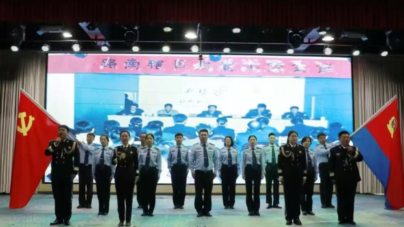 新疆昌吉市公安局北京南路街道派出所：初心如磐铸警魂 独秀蓝盾护平安