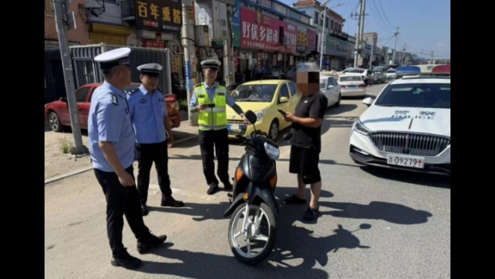 吉林扶余交警全面启动重点交通违法专项整治行动