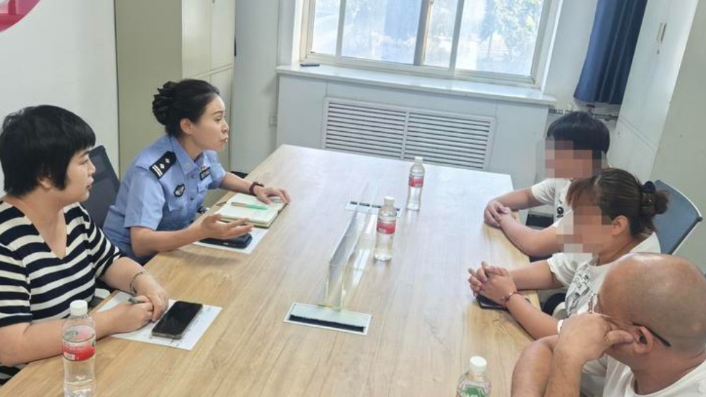 “警察妈妈工作室”里的温情时刻