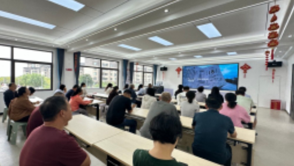 银川市金凤区海珀兰轩社区：光影课堂忆烽火 红色基因铸初心