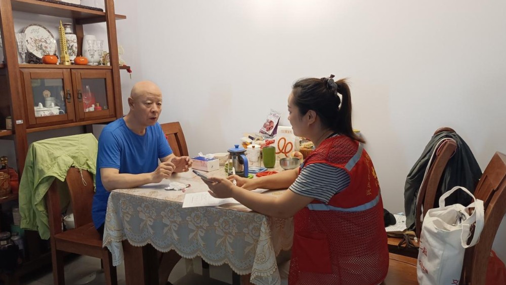 银川市兴庆区康平社区：上门认证解民忧 暖心服务“零距离”