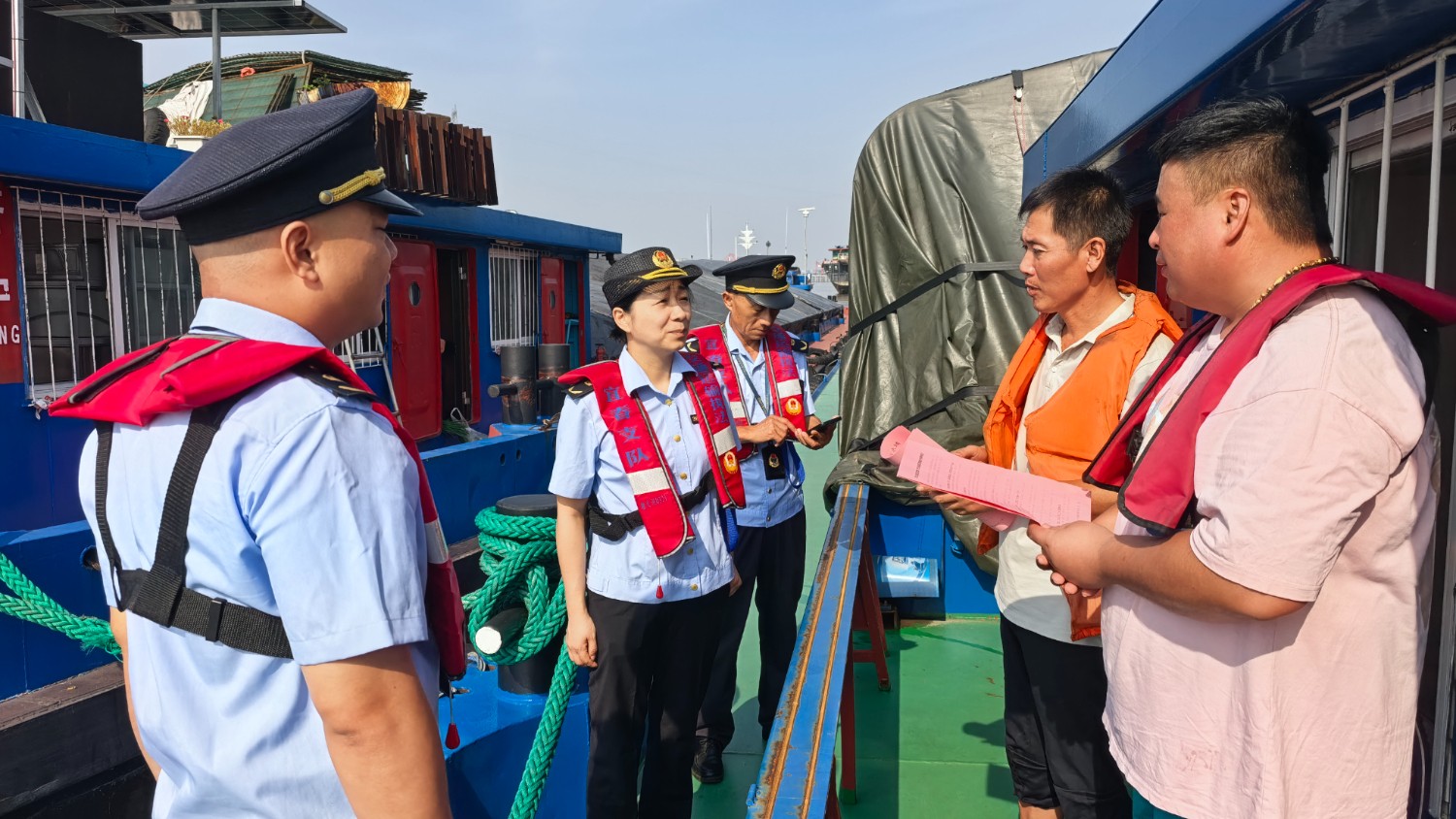 宜春市交通运输执法支队严抓水上防汛 筑牢汛期水上交通安全防线