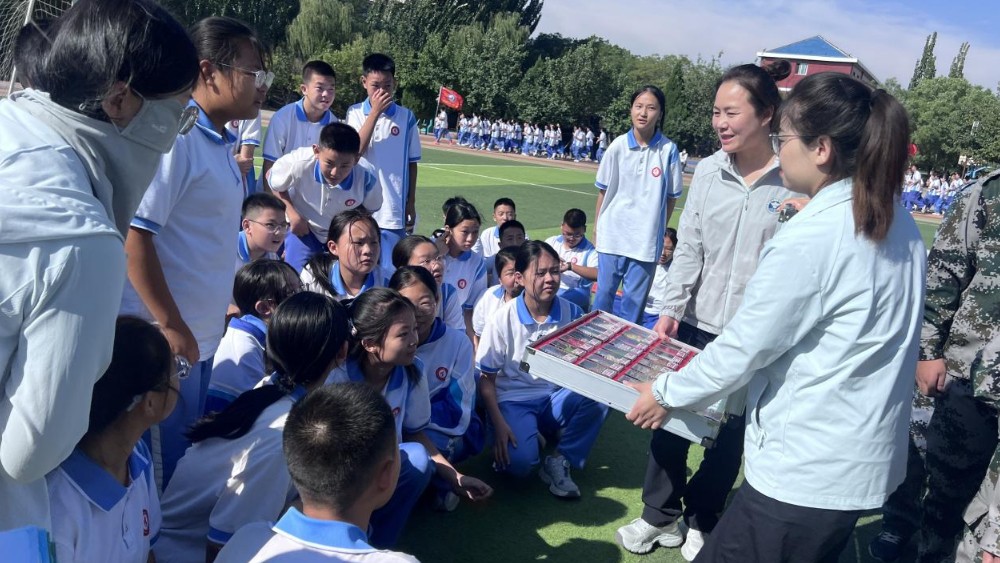 青铜峡市汉源社区：筑牢校园防毒墙 守护青春不“毒”行