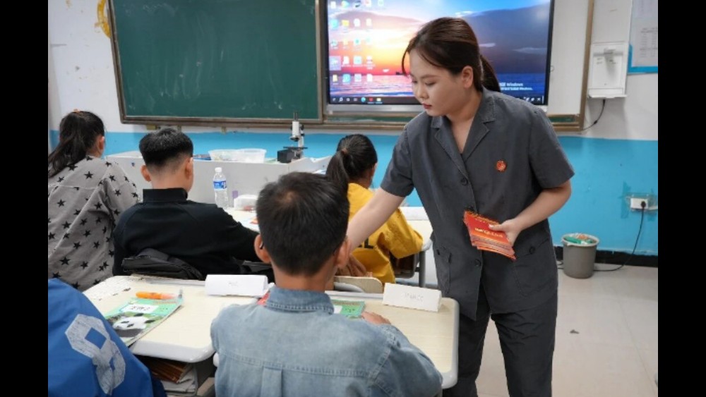 吉林省双辽市法院：法治副校长组团进校园 为青春筑牢安全防线