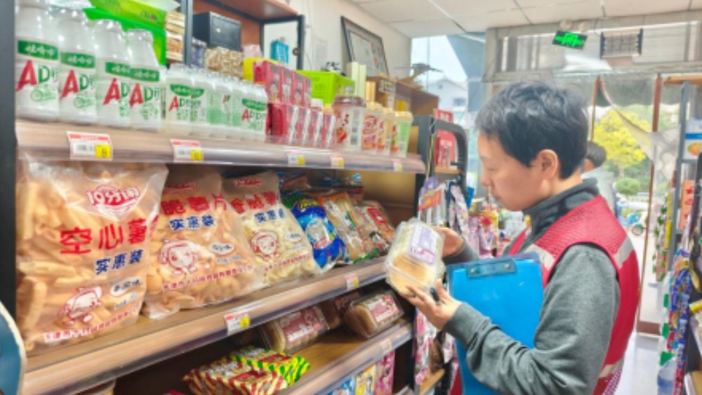 银川市兴庆区玺悦社区：常态巡查守底线 严把食安“入口关”