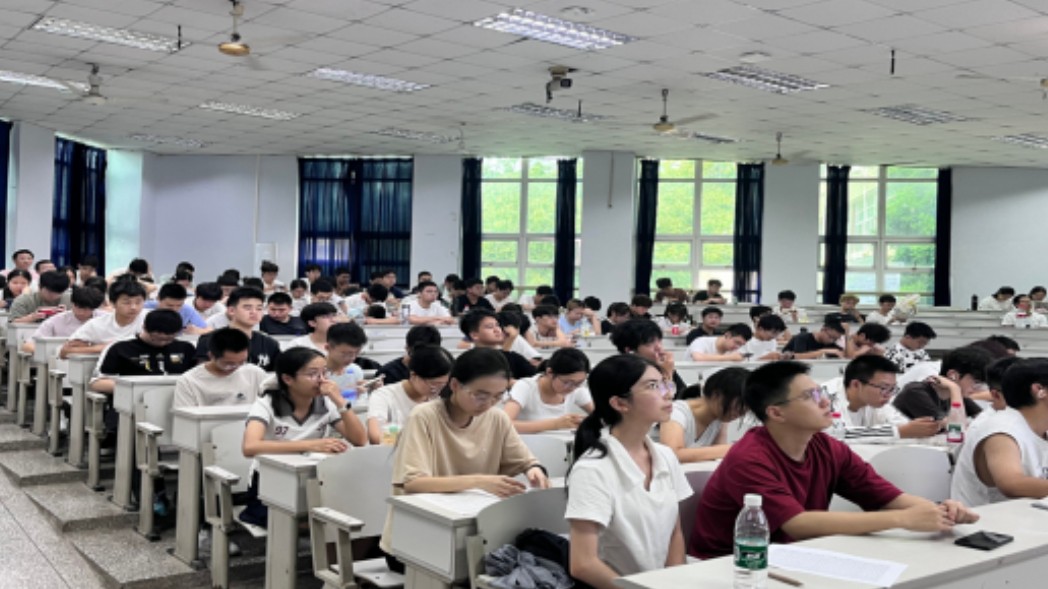 法治教育进校园 护航青春助成长