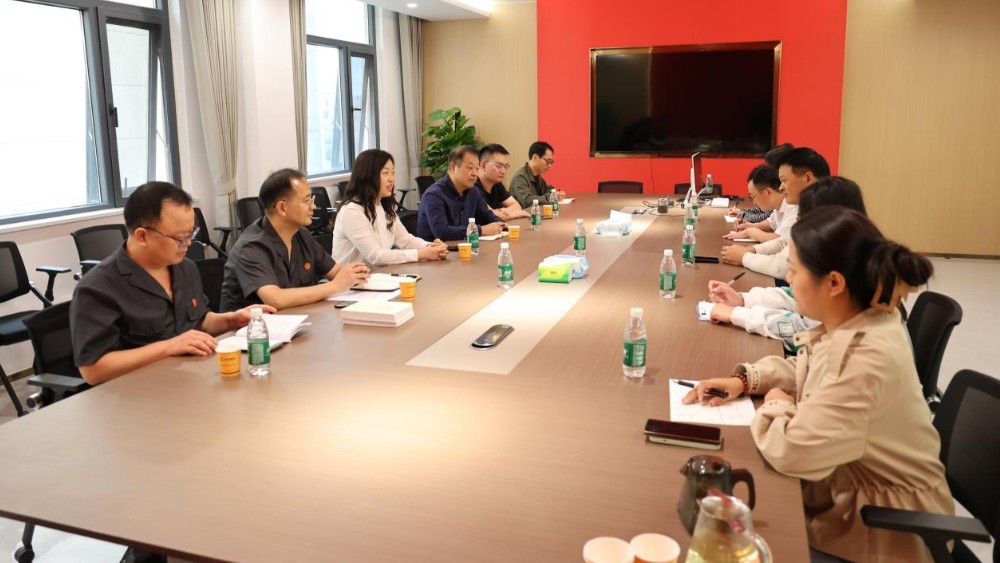 法护联助 润企兴商——河南省南阳市方城县法院联合县工商联开展送法进企业活动