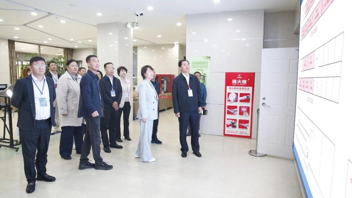 内蒙古：以严密组织护考试公平 以暖心服务伴考生赶考
