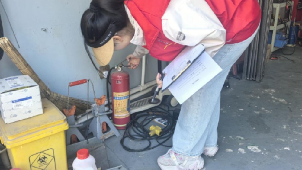 吴忠市利通区金花园社区：铁腕排查拧紧双节安全阀 连心走访筑牢辖区平安网