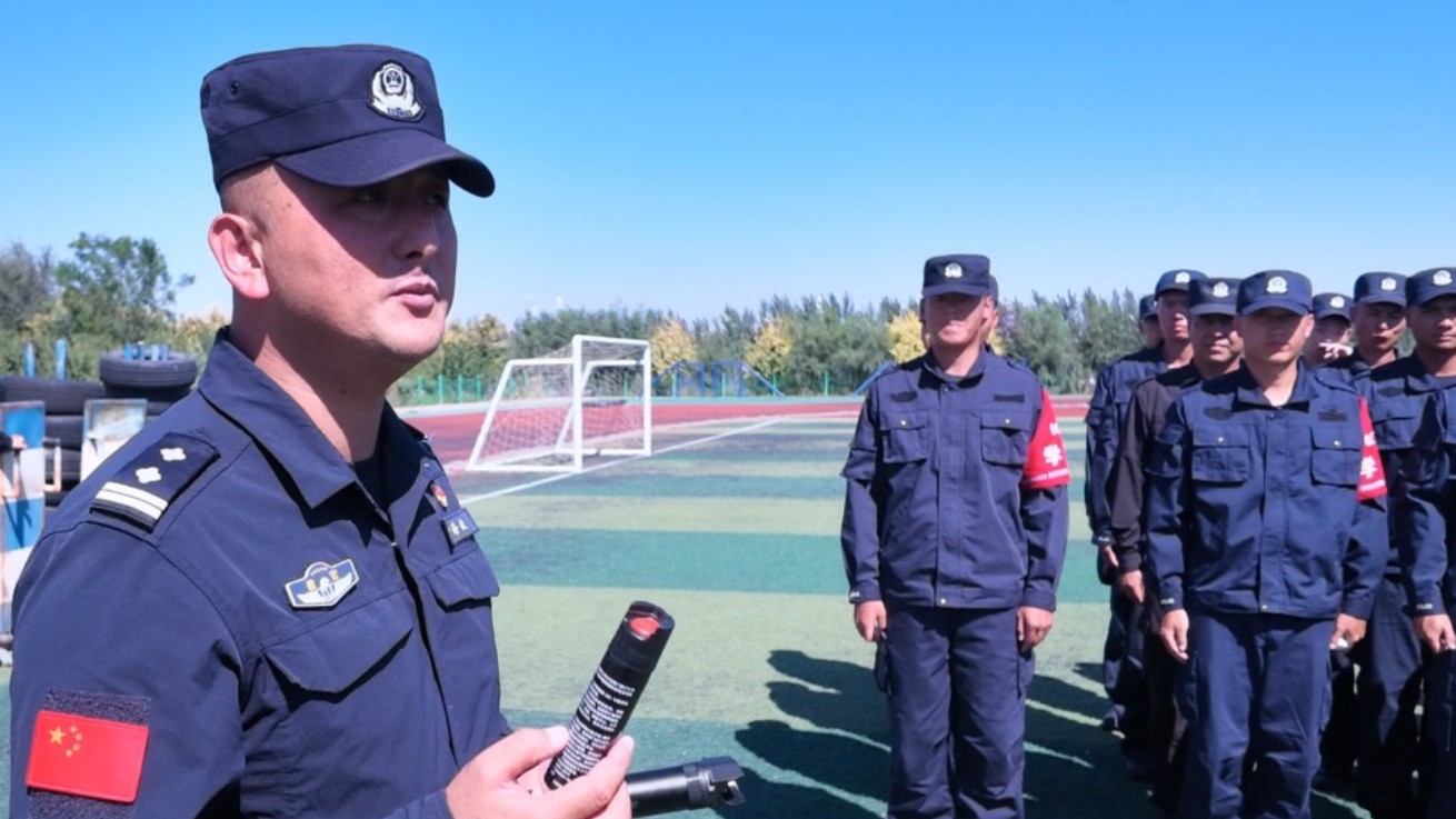 战时尖刀，训时良师——记新疆伊宁市公安局特警大队尹海波