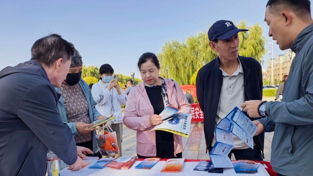 吴忠市利通区乃光湖社区：普及网安知识 筑牢反诈防线