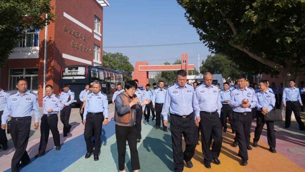 观摩互鉴强本领 护校安园践使命